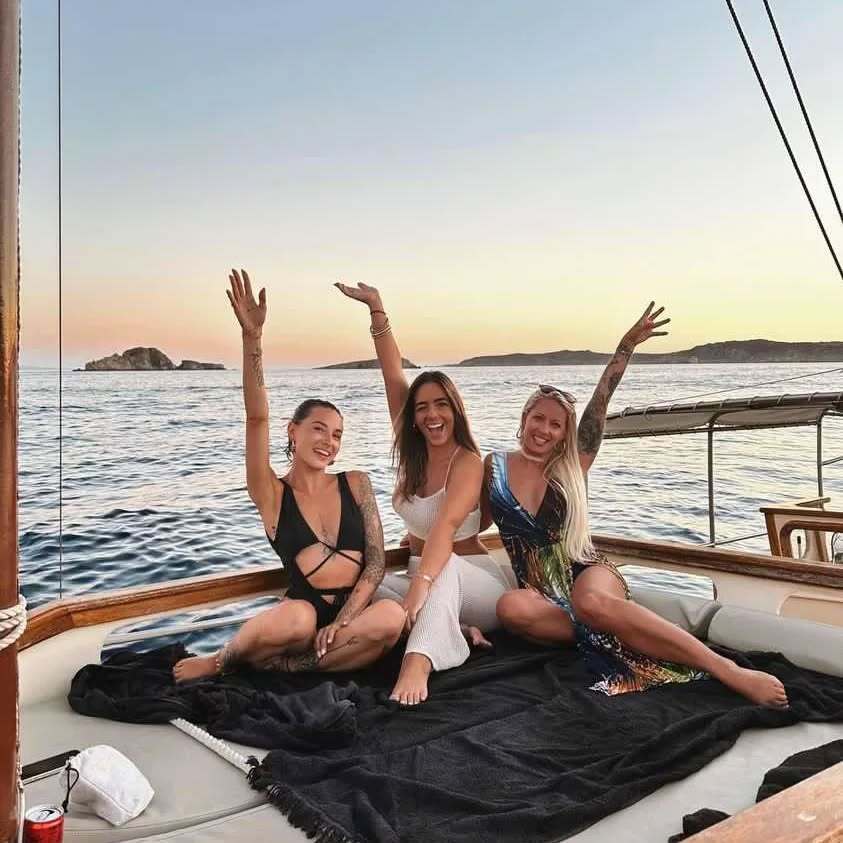 Bachelor & Bachelorette Boat Party in Mykonos